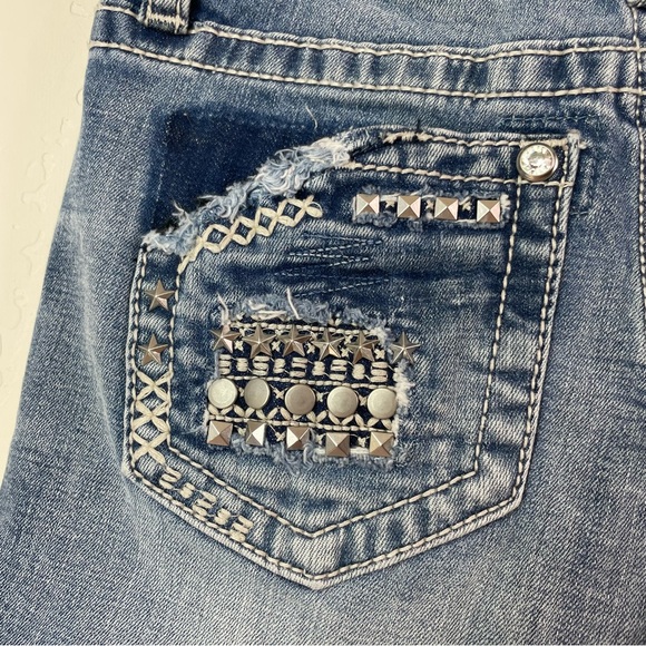 Miss Me Y2K Crystal Studded Embellished Distressed Denim Jean Shorts Size 26 - Picture 6 of 16